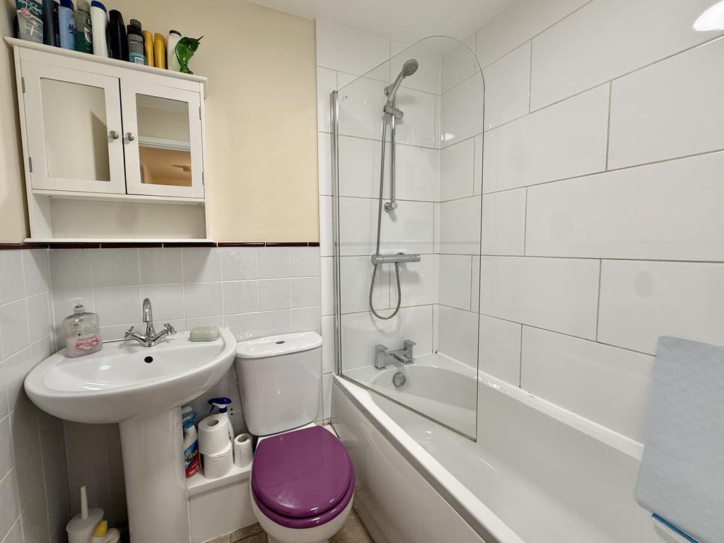 Main Bathroom