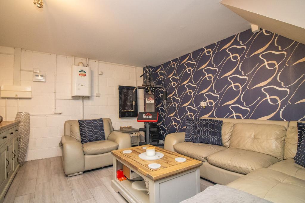SITTING ROOM(Garage Conversion)