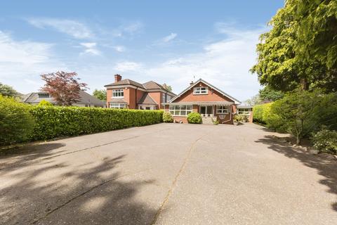 2 bedroom detached bungalow for sale, Middlewich Road, Sandbach, CW11