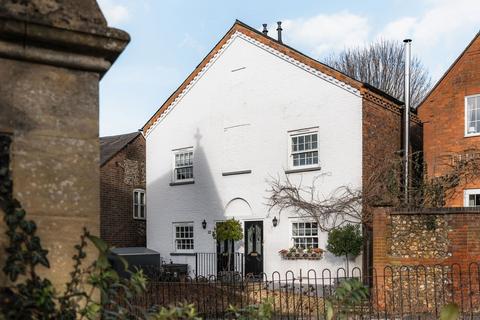 3 bedroom semi-detached house for sale, Chapel Street, Tring, Hertfordshire HP23