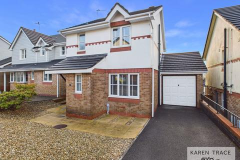 3 bedroom detached house for sale, Century Close, St. Austell PL25