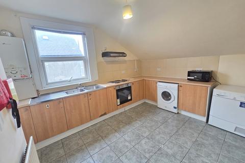 undefined, Whitehorse Road, Croydon, CR0 2LA