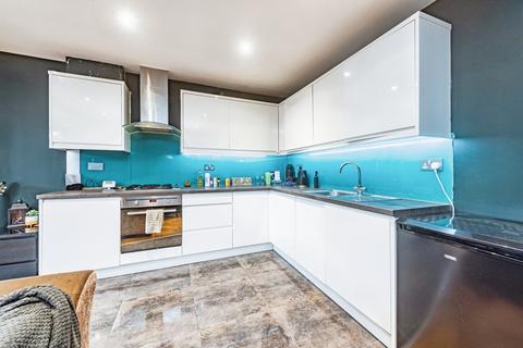 London Street, Basingstoke, RG21
