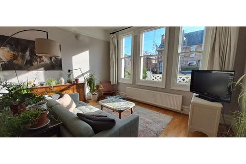 undefined, 17 Brunswick Hill, Reading, RG1