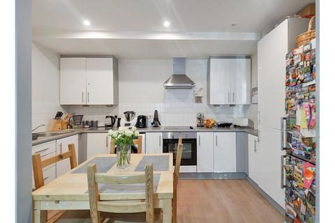 1 bedroom apartment for sale, Stanley Road, London, W3