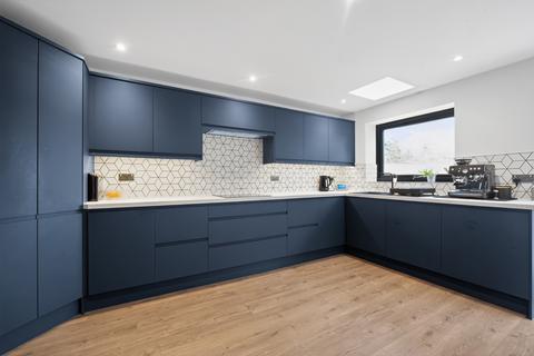 undefined, Delane Drive, Wokingham, RG41