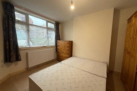 undefined, Headstone Drive, Harrow HA1
