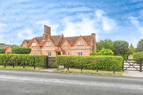 4 bedroom semi-detached house for sale, Reades Lane, Reading, RG4