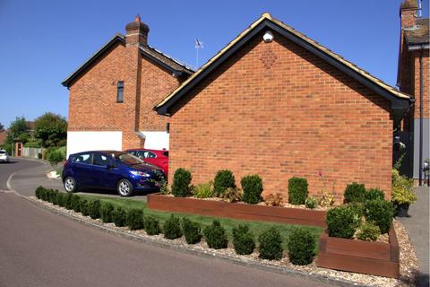 undefined, Lincolnshire Gardens, Bracknell, RG42