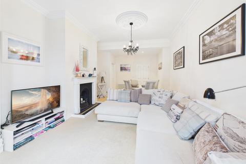 2 bedroom apartment for sale, St. Marys Road, Cromer