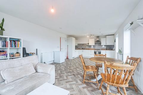 2 bedroom flat for sale, 1 Strong Drive, Basingstoke, RG21