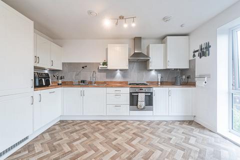 2 bedroom flat for sale, 1 Strong Drive, Basingstoke, RG21