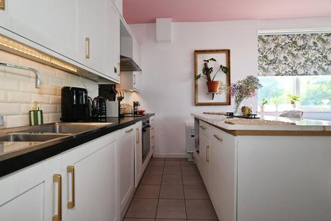 1 bedroom flat for sale, Emmview Close, Wokingham, RG41