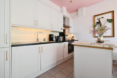 1 bedroom flat for sale, Emmview Close, Wokingham, RG41