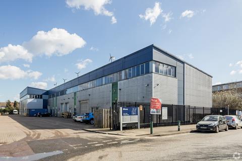 Warehouse to rent, 14 Wandle Way Mitcham CR4 4FG