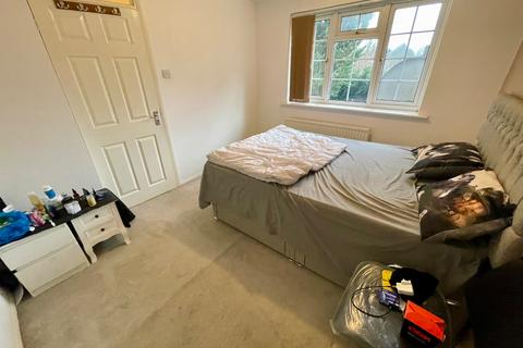 3 bedroom semi-detached house for sale, Bideford Gardens, Luton, Bedfordshire, LU3 1UE