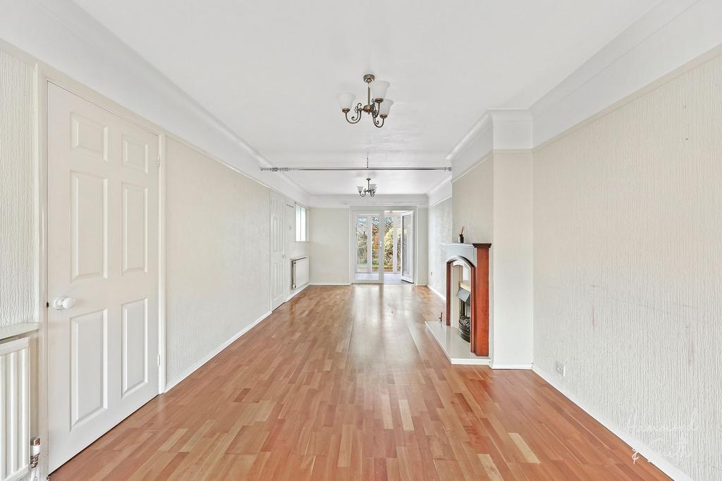 Lounge / Dining Room