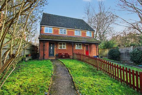 4 bedroom semi-detached house for sale, Union Street,  Farnborough, GU14