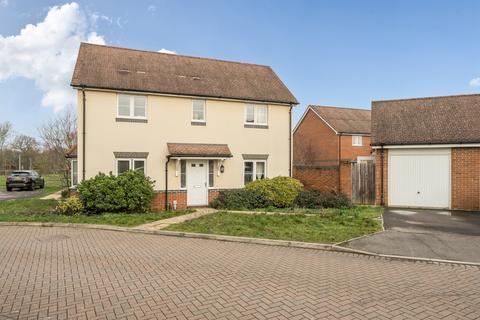 undefined, Fawn Drive, Three Mile Cross, Reading