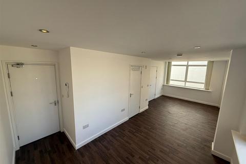 undefined, BOURNEMOUTH STUDIO WITH PARKING