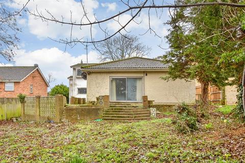 5 bedroom detached house for sale, Istead Rise, Gravesend DA13