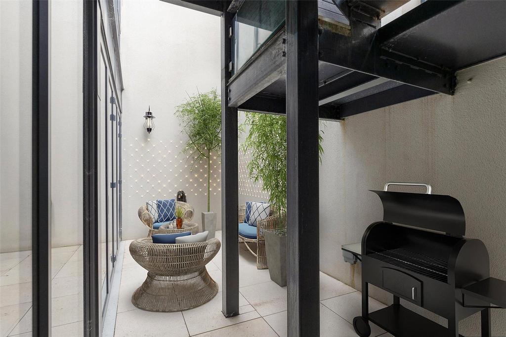 Courtyard Patio