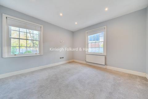 undefined, Willoughby Lane, Bromley, BR1