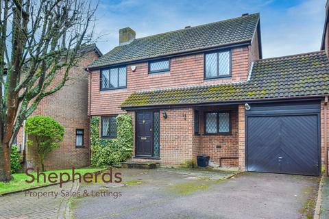 4 bedroom detached house for sale, Badgers Croft, Broxbourne EN10