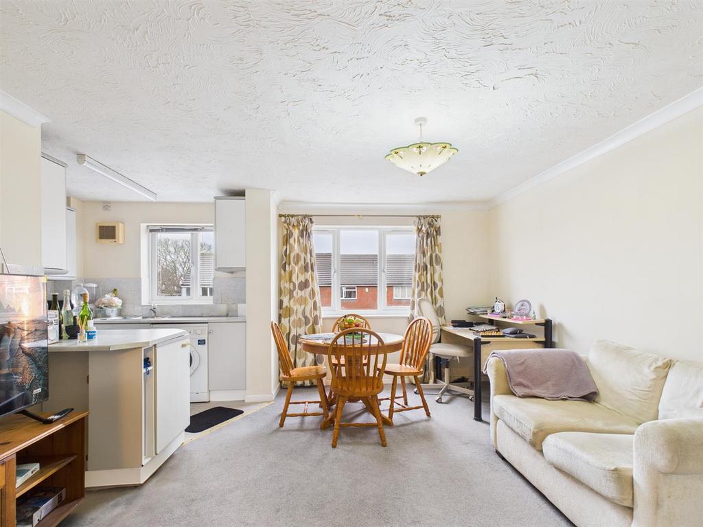Living Room a.jpg