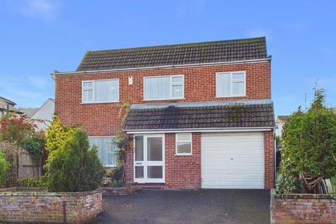 Leckhampton GL53 9EW
