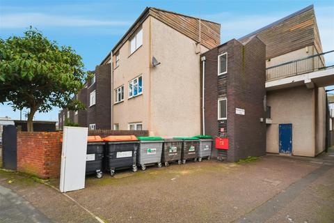 undefined, Waterside Road, Southall UB2