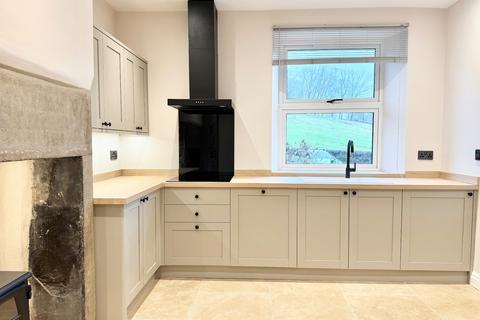 3 bedroom terraced house to rent, Lane Ends, Midgley, HX2 6TU