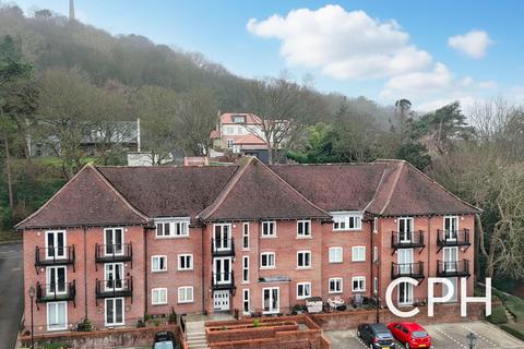 2 bedroom flat for sale, Mountside, Scarborough, YO11