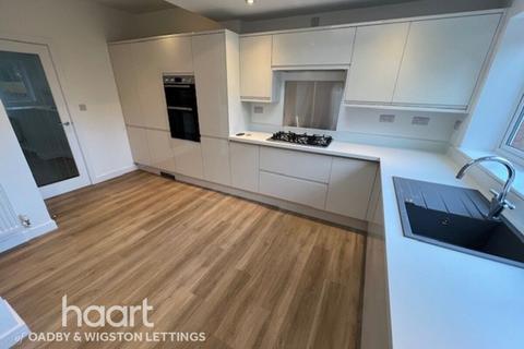 undefined, LEICESTER LE9