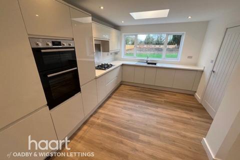 undefined, LEICESTER LE9