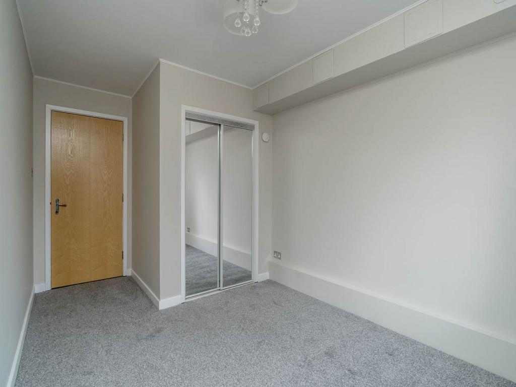 4-2 Albion Gardens-23