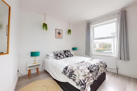 1 bedroom flat to rent, Harrow Road, Kensal Green NW10