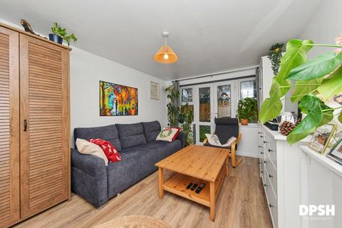 2 bedroom apartment for sale, Stone Bridge Lea, Farnley Crescent, Leeds