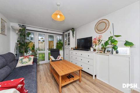 2 bedroom apartment for sale, Stone Bridge Lea, Farnley Crescent, Leeds