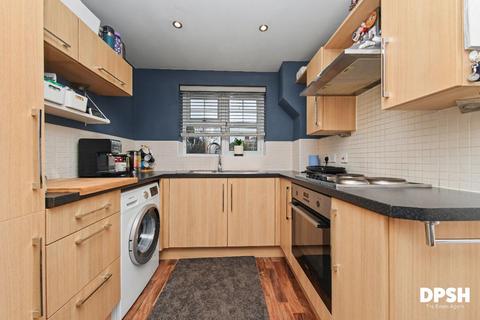 2 bedroom apartment for sale, Stone Bridge Lea, Farnley Crescent, Leeds