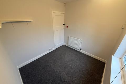 3 bedroom terraced house to rent, Beeston Road, Nottingham NG7