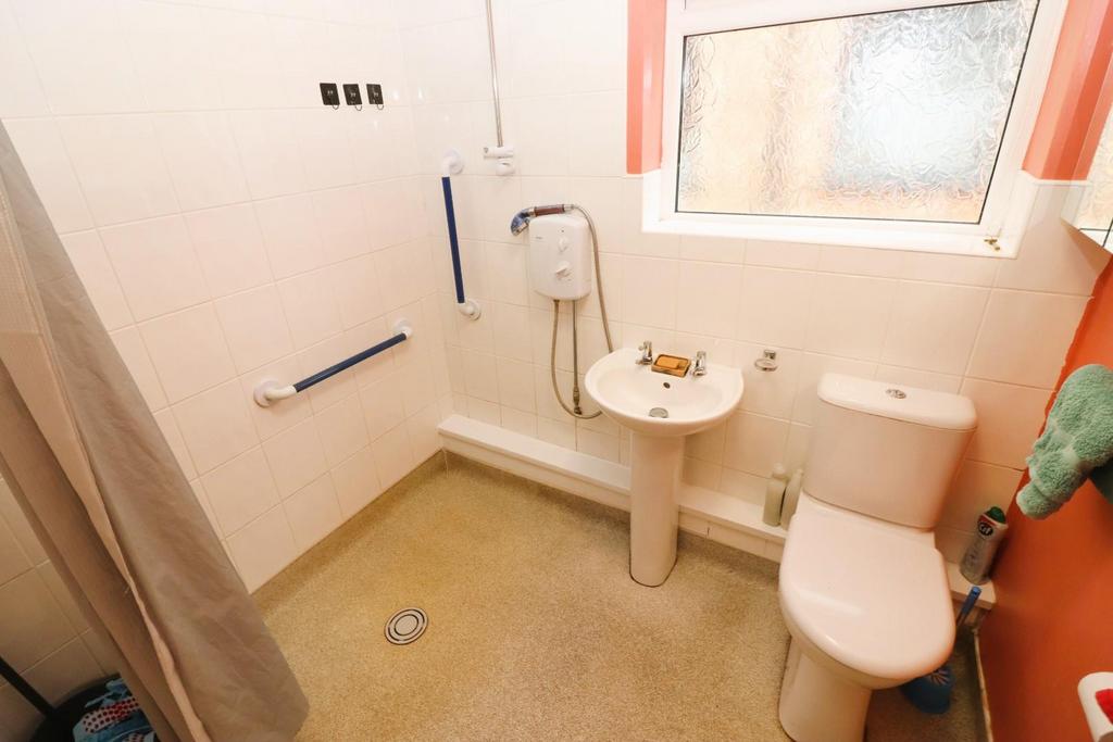 Shower Room / WC