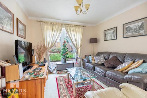 4 bedroom detached house for sale, Trentham Avenue, Bournemouth, BH7 7