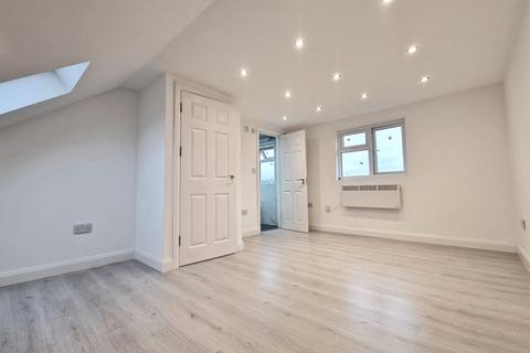 4 bedroom terraced house for sale, Baron Gardens, Ilford, Essex. IG6 1NX