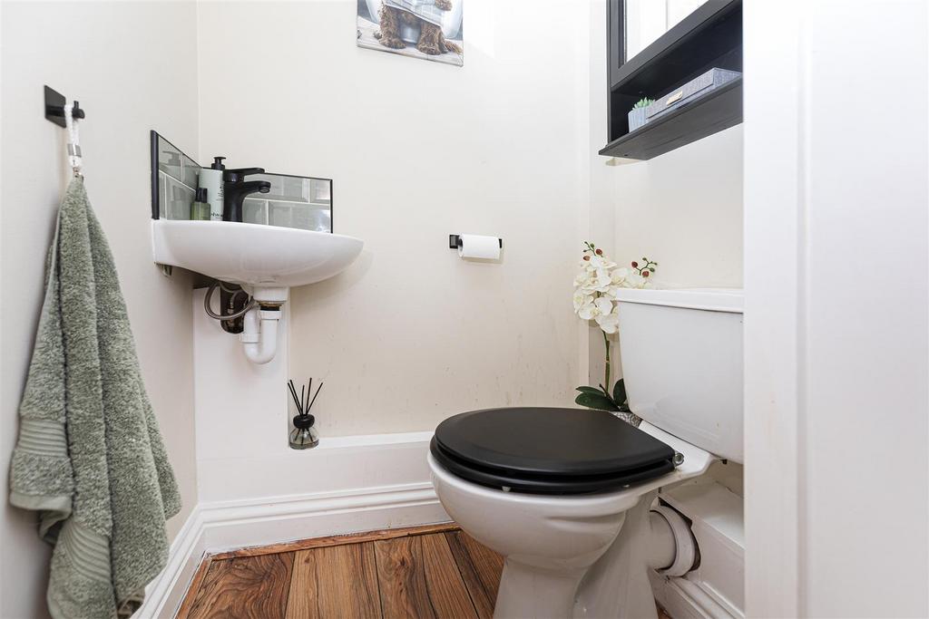 Bramleys Estate Agents - Mountain View - Halifax (