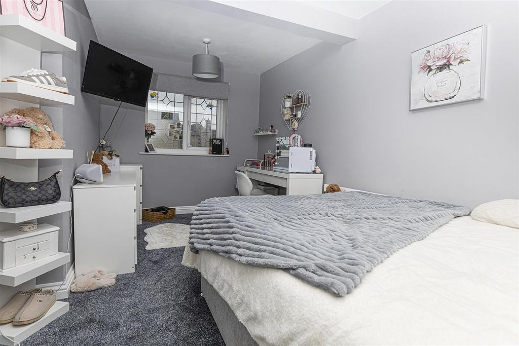 Bramleys Estate Agents - Mountain View - Halifax (