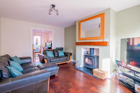 4 bedroom detached house for sale, Victoria Avenue, Rayleigh SS6