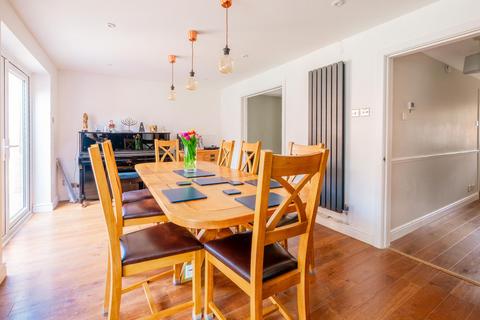 4 bedroom detached house for sale, Victoria Avenue, Rayleigh SS6