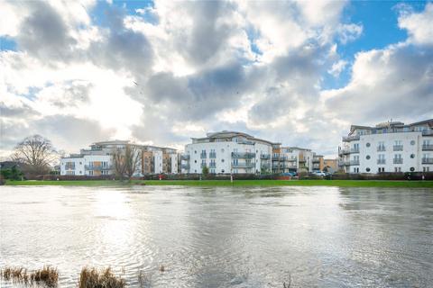2 bedroom flat for sale, Bridge Wharf, Surrey KT16