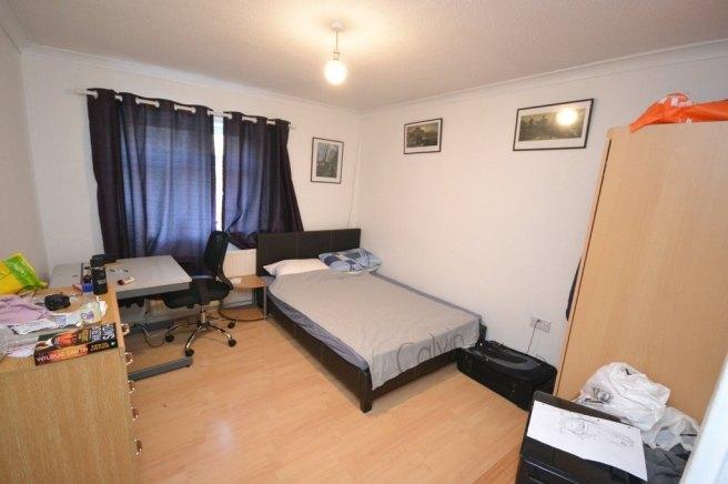 Fleming-gardens-ng11-8rt-1016160